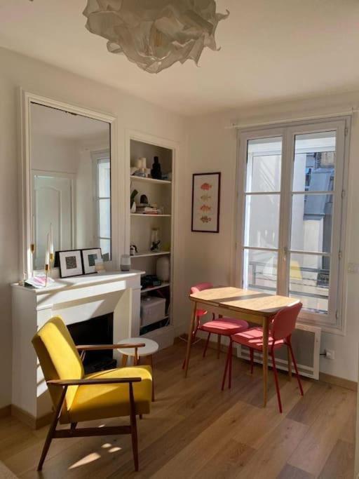 Modern Appartement W/ Tour Eiffel View In The 7Th Париж Екстер'єр фото